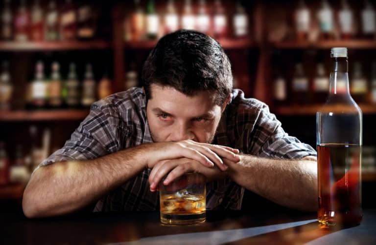 How Alcoholism Can Cause Early Dementia: The Link Between Drinking, Memory, and Cognition